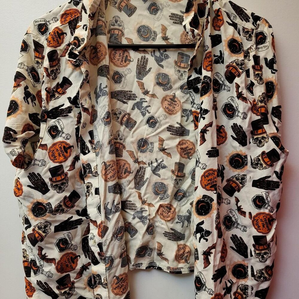 Spirit Halloween Women's Blouse, buttons up, ties at bottom